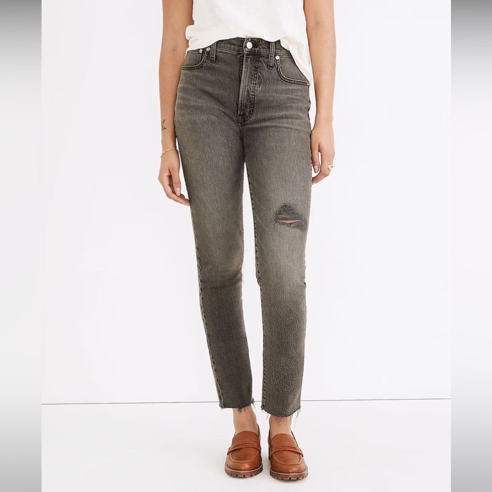 Madewell The Perfect Vintage Jean in Cosner Wash: Knee-Rip Edition